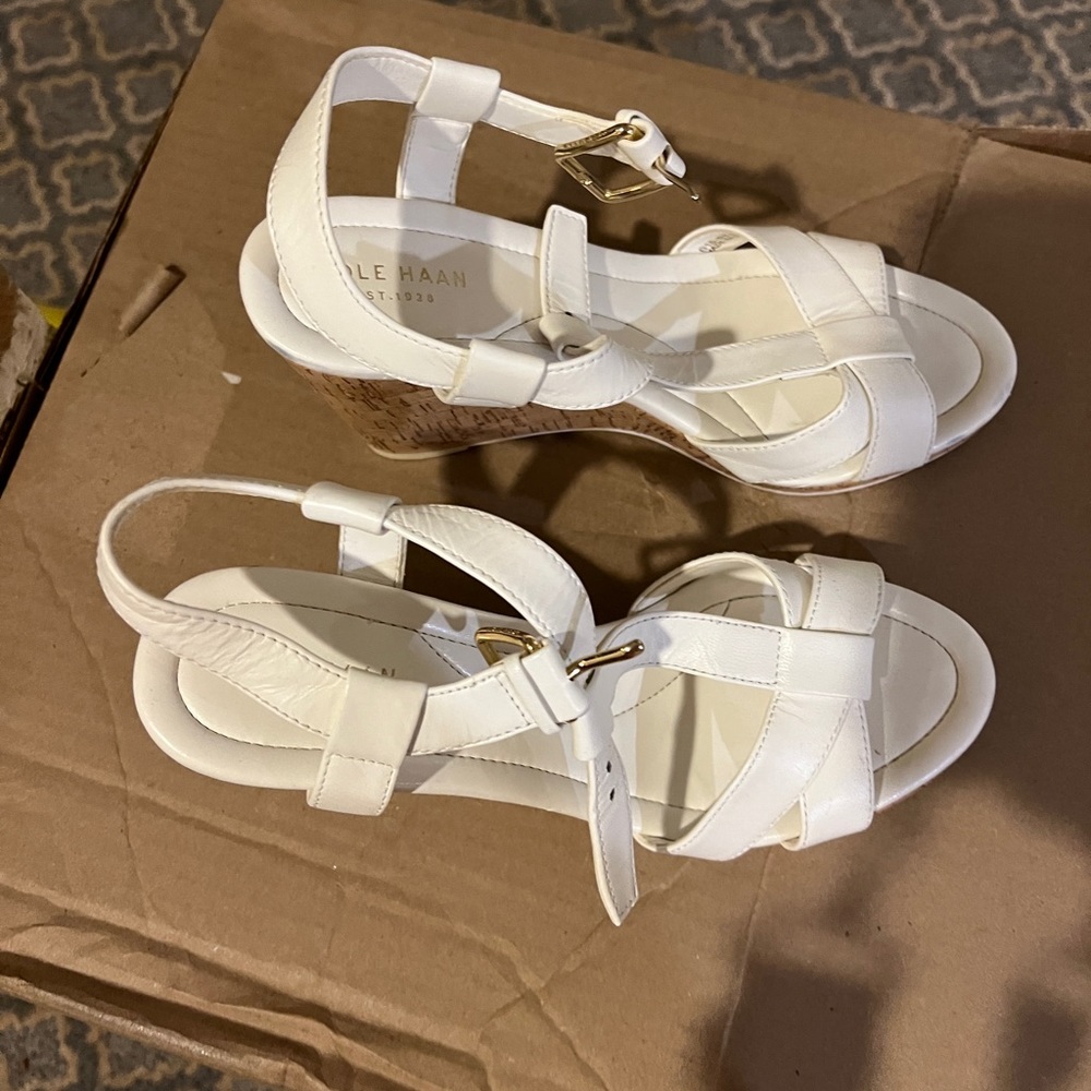 White cork 3.5” wedge sandals w 1/2” platform sole. Great for day to evening